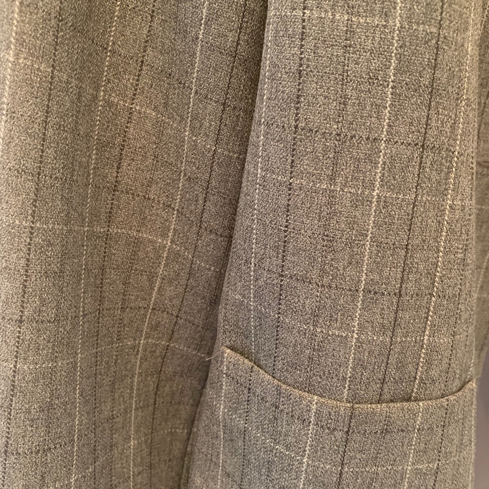 Blazer - Picture 5 of 5
